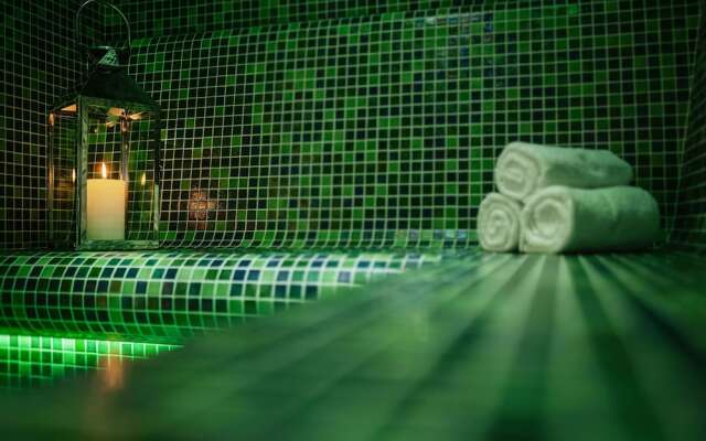 Best Western Premier Hotel de la Cite Royale