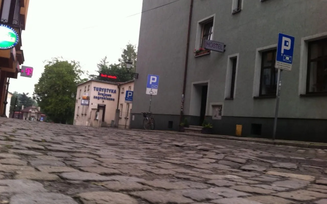 3 Bros' Hostel Cieszyn