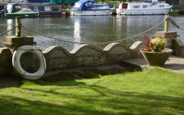 Riverside House