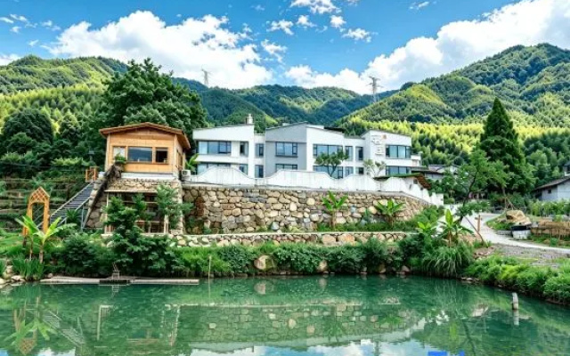 MINGLI – Outside – Huzhou