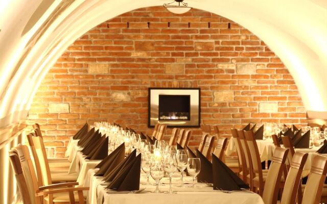 Historia & Historante