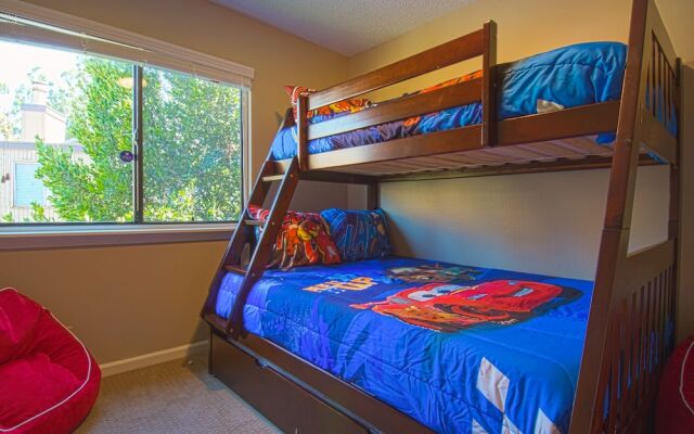 Tron - 3 Br Condo