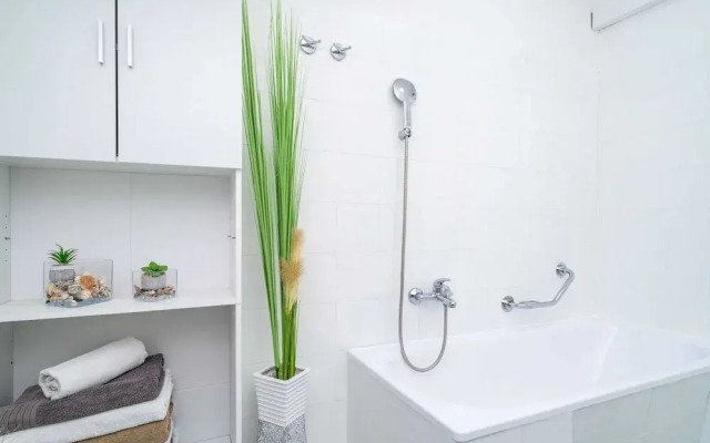 Apartments Blazevic - Two Bed/apt With Hot Tub 2