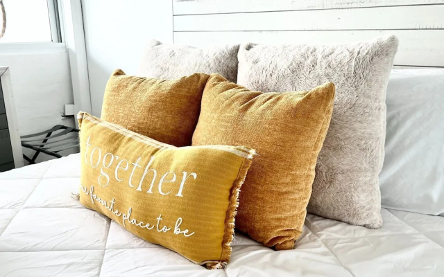 Stunning Marina Views Pool Kayak Island Tours