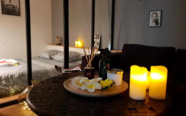 Suite room jacuzzi sauna privatif illimité Clisson