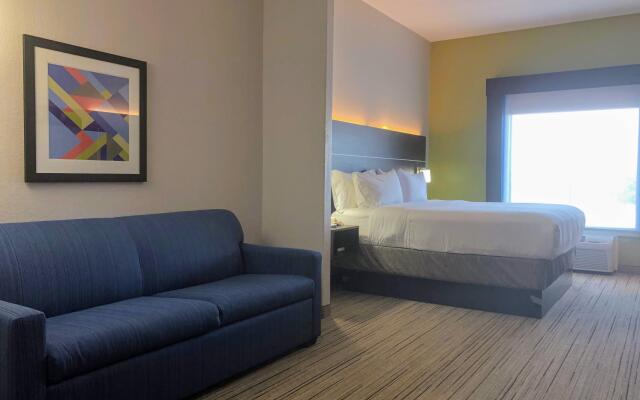 Holiday Inn Express & Suites Hearne, an IHG Hotel