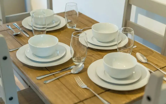 Pet-friendly 1-bedroom Apartment in Crawley
