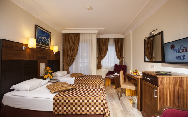 Rox Resort Hotel