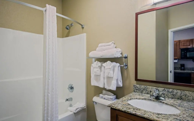 Candlewood Suites Perrysburg by IHG