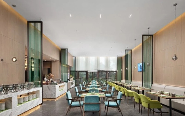 Hampton by Hilton Emeishan