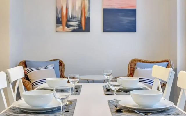 Indygo Apartments by Renters