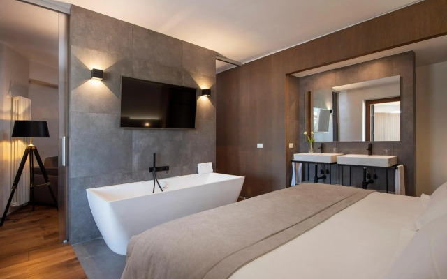 Sport Village Hotel & Spa