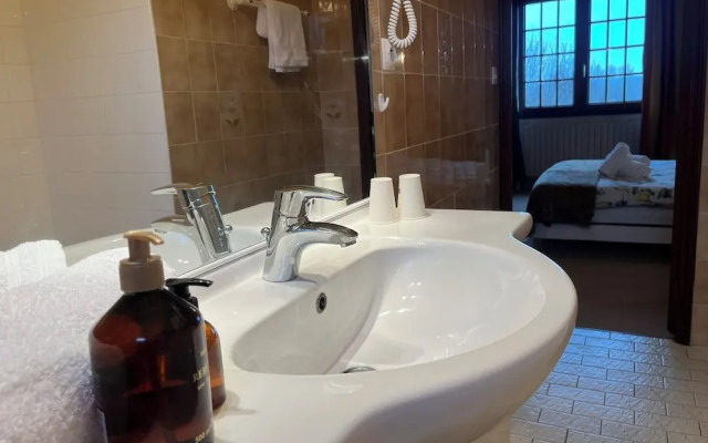 La Chaumiere De L'Eau Sauvage