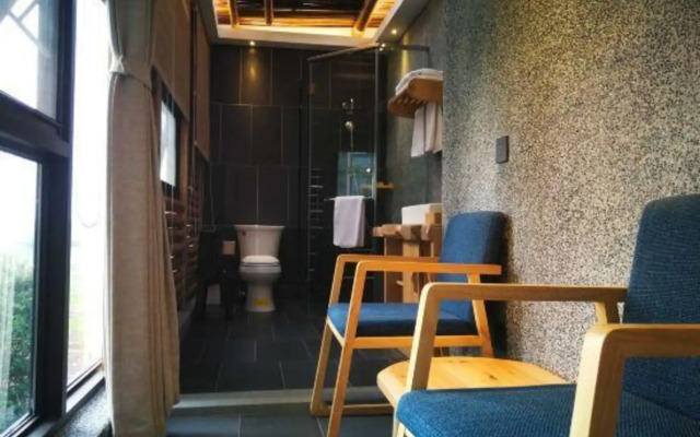 Shifang Qinglv Hotel