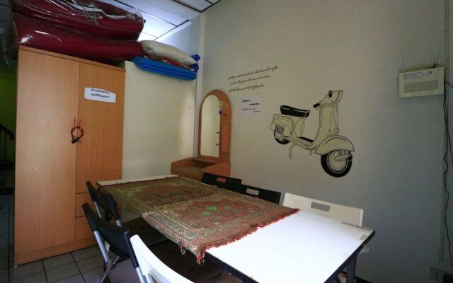 M House Hostel