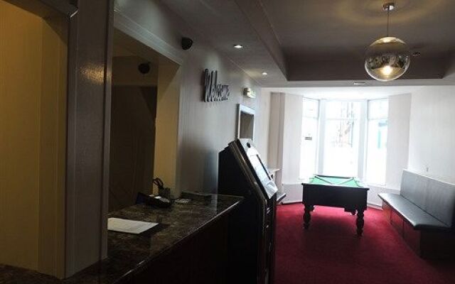 White House Hotel