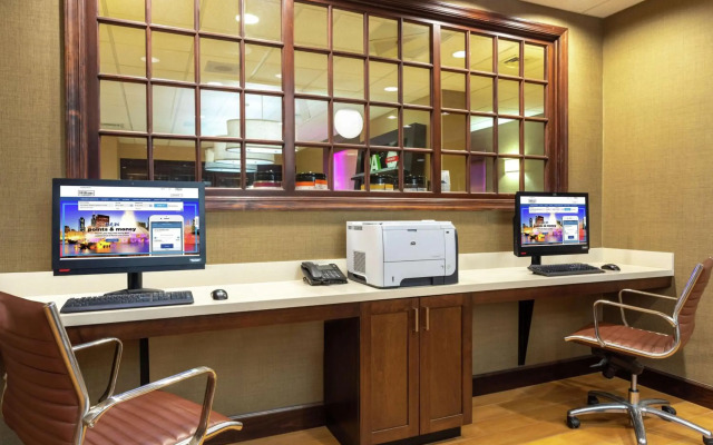 Hampton Inn Bedford