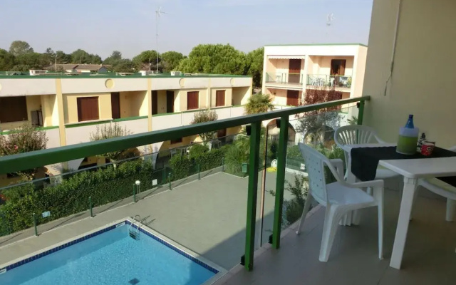 Family-friendly Poolside Tranquility