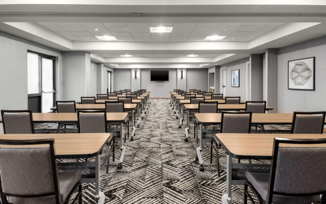Hyatt Place Orlando Airport
