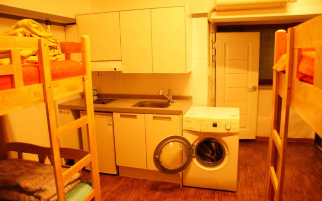Cooing Guesthouse - Hostel