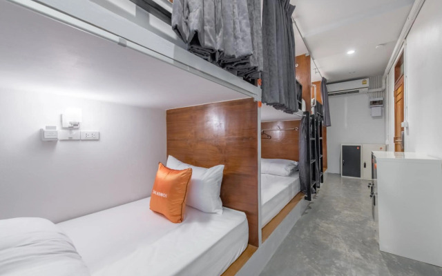 Tiny Taladnoi Hostel