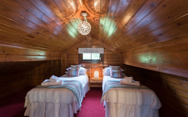 Lady Galloway Lodge 29 with Hot Tub, Newton Stewart