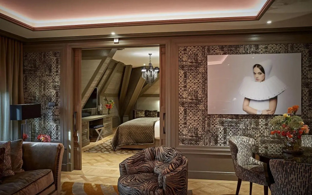 Hotel TwentySeven