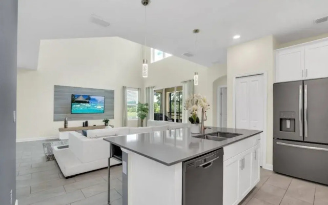 2775book 5 Bedroom Villa
