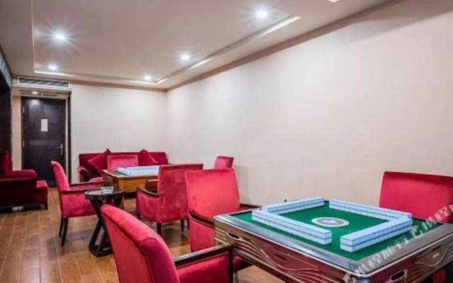 Chongqing Longyin Hotel