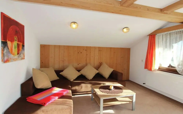 Splendid Apartment in Fugen near Ski Area