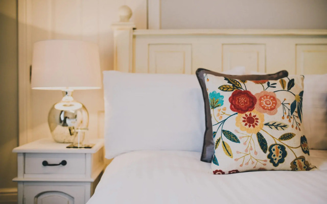 Somerset House Hotel & Restaurant