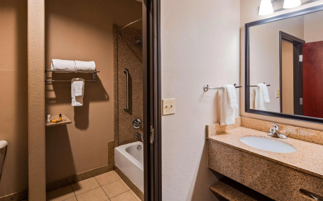 Best Western Plus Circle Inn