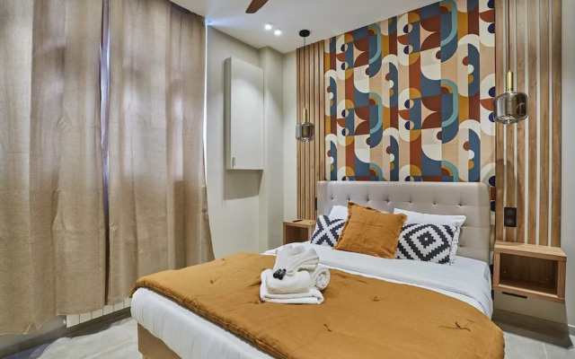 Exceptional Apartment Near Montmartre 10 People