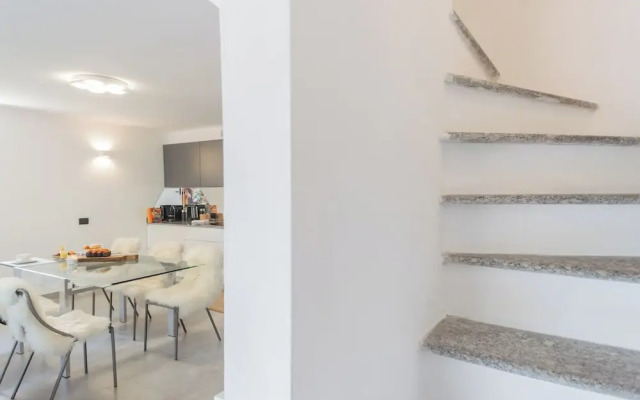 Harmony on the Lake by Rent all Como