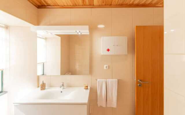 Villa Traditional, Pico by Izibookings