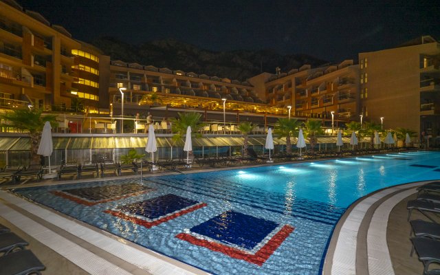 Turunc Premium Hotel