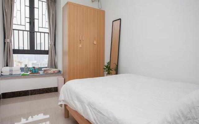 Elves BNB Guangzhou East Train Station