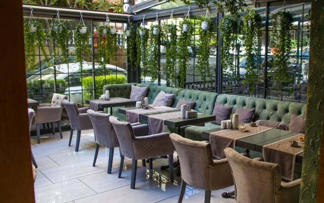 Home Boutique Hotel