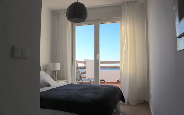 Acogedor Apto. en UrbanizaciÃ³n Vistalmar