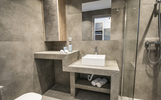 TheaSea Luxury Suites- Studio Suite 1
