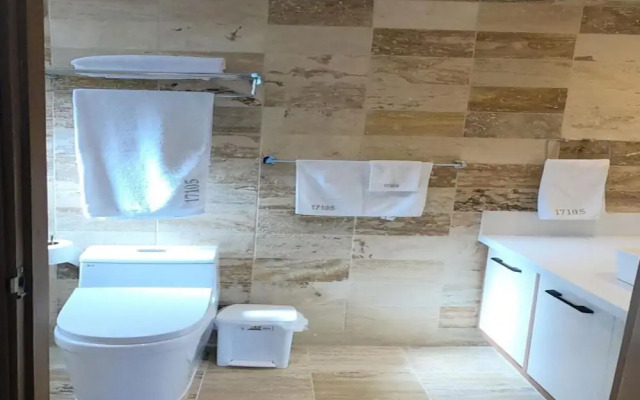 Wonderful 2-br Beach Front Apartment at Emotions