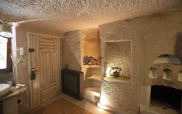 Cappadocia Fairy Chimneys Selfie Cave Hotels - Special Class