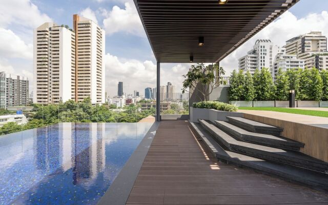 Destiny63 Ekamai Apartment