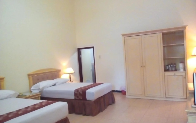 Palm Hotel