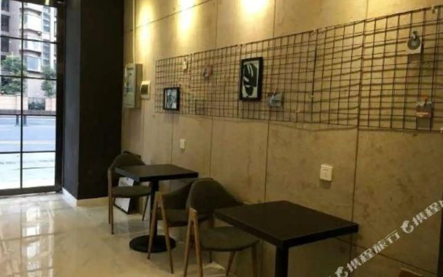 QIXI hotel