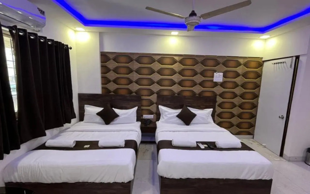 Hotel Plaza Rooms - Prabhadevi Dadar