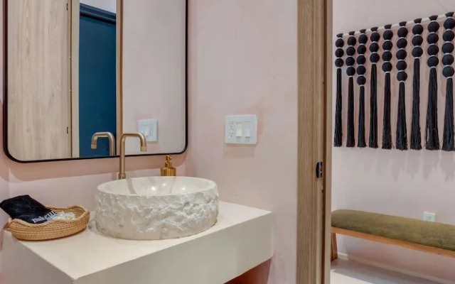 Artisan Studio- Breakfast Nook by Design District