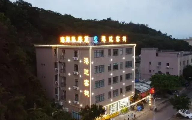 Harbor side inn
