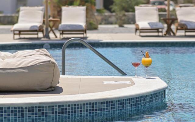 Naxos Finest Hotel & Villas