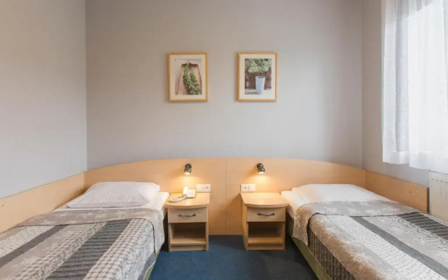 Hotel Łabędy